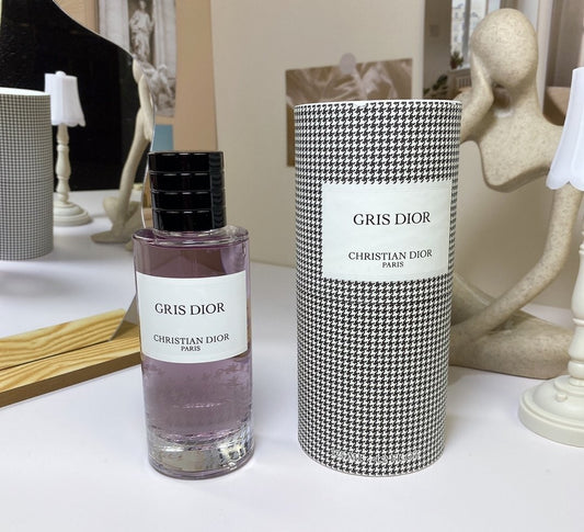Gris Dior